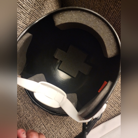 Falcons #24 Size 8 (Kids) - Picture 2 of 6